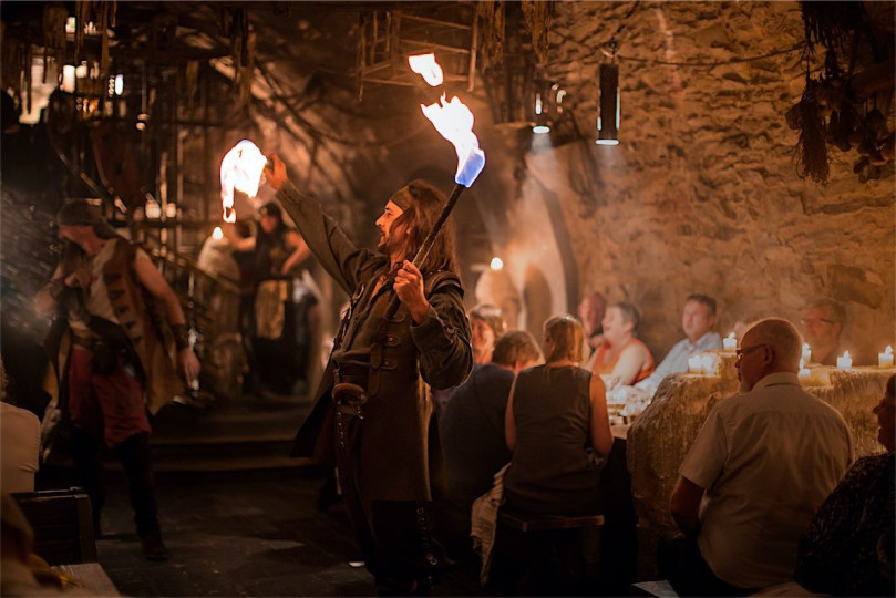 Historical Fantasy Show MEDIEVAL TAVERN