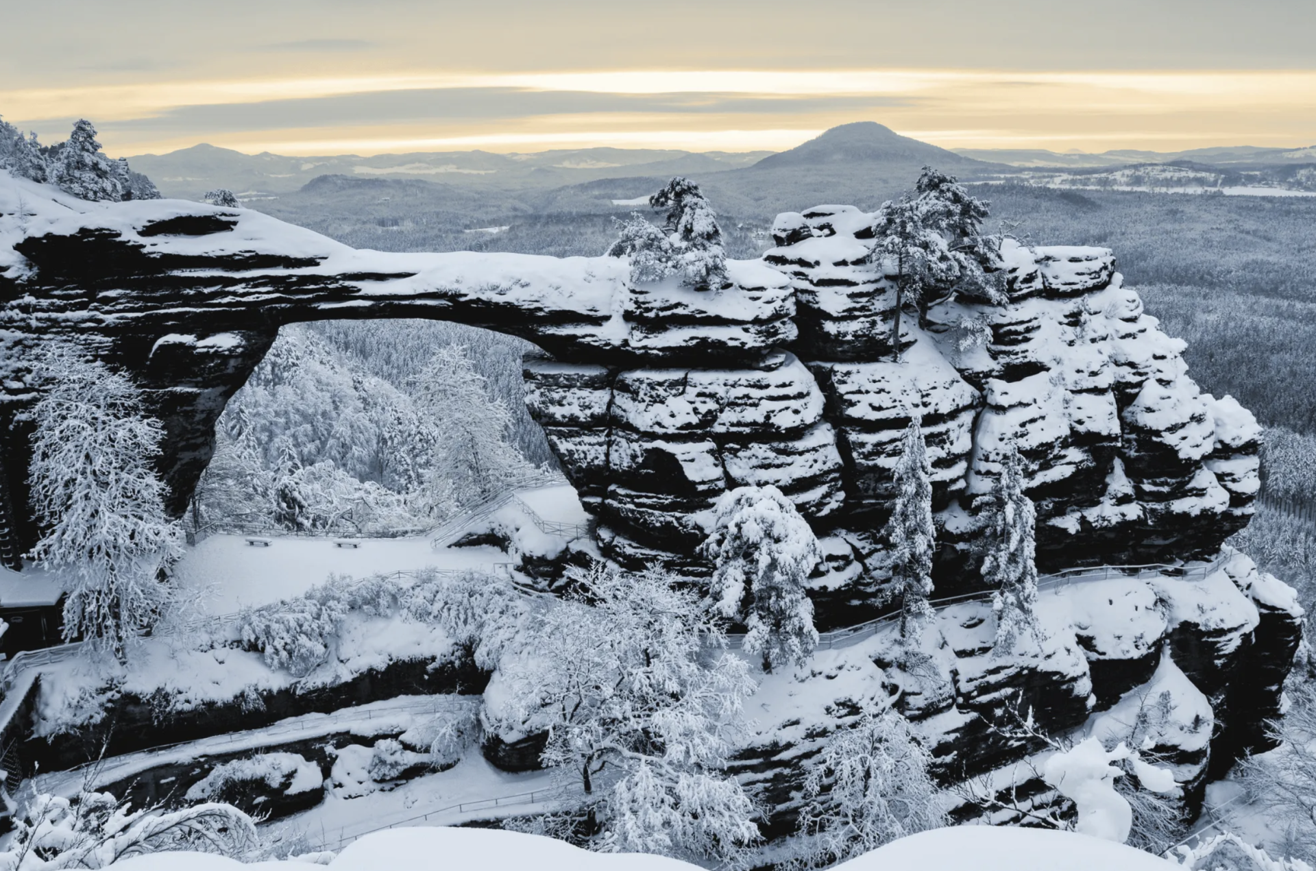 Pravcicka Gate and Bastei Bridge WINTER HIKE