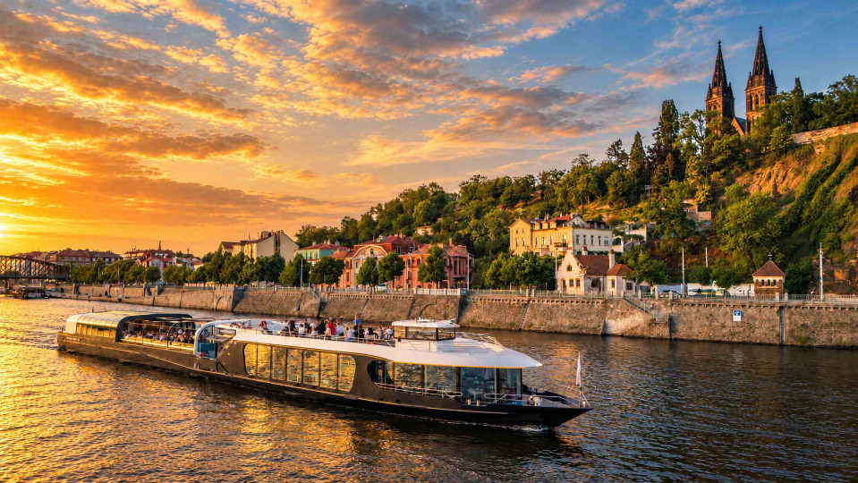 Dinner Cruise (Crystal Dinner)