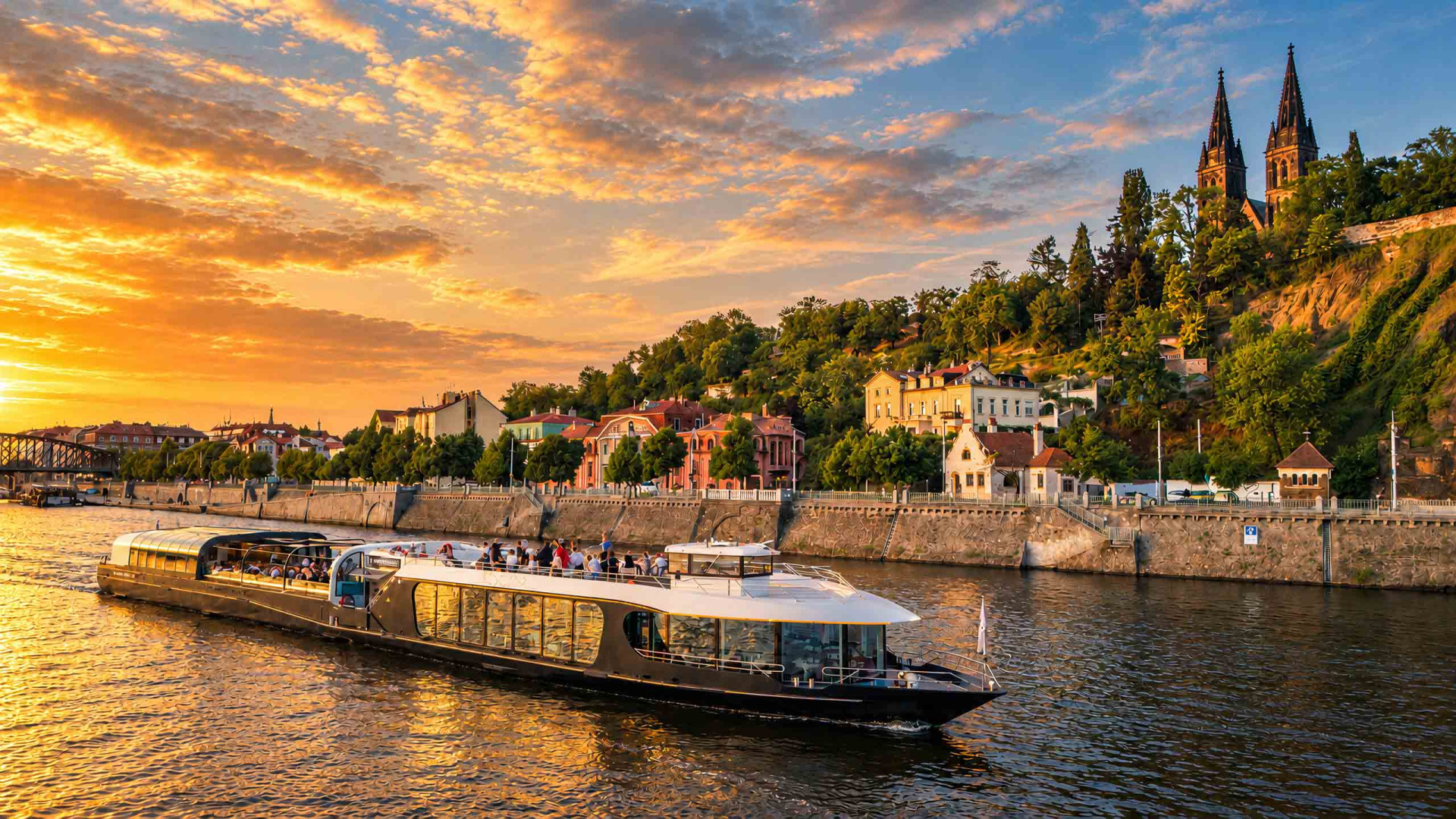 Dinner Cruise (Crystal Dinner)