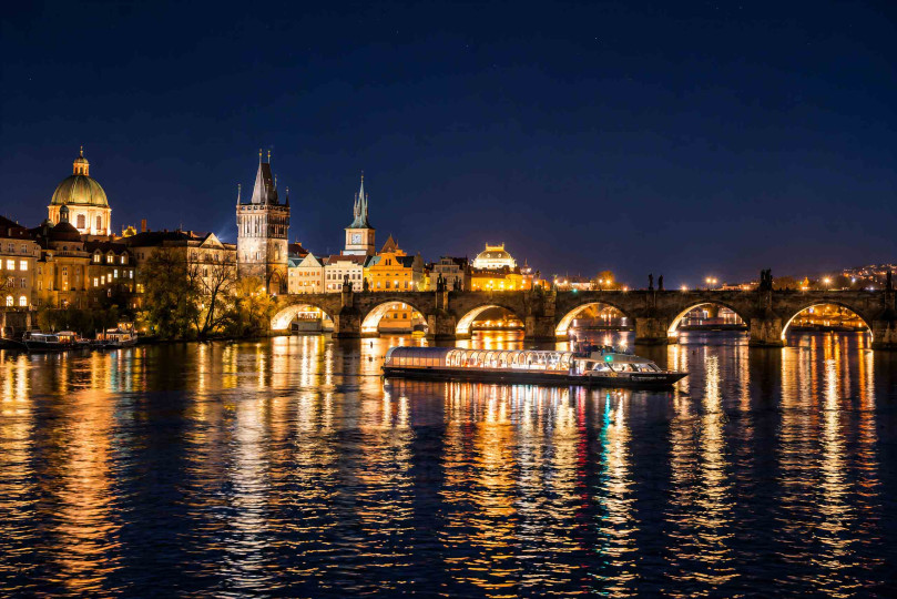 Dinner Cruise (Crystal Dinner)