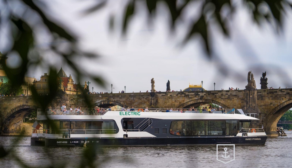 River Cruise / Boat Trip (One Hour)