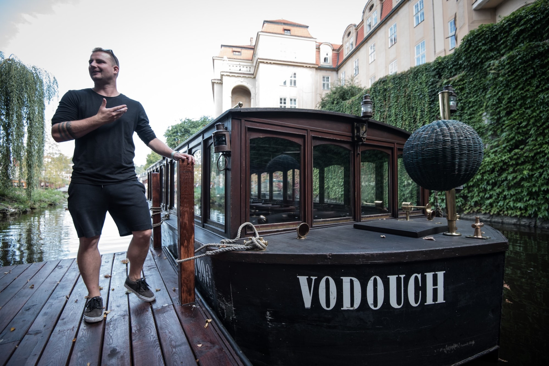 Charles Bridge River Cruise and Guided tour