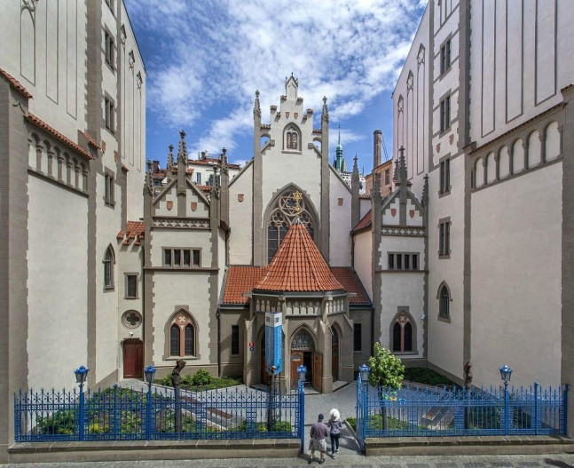 GPG:  PRAGUE JEWISH TOWN ADMISSION TICKET WITH INTRODUCTION