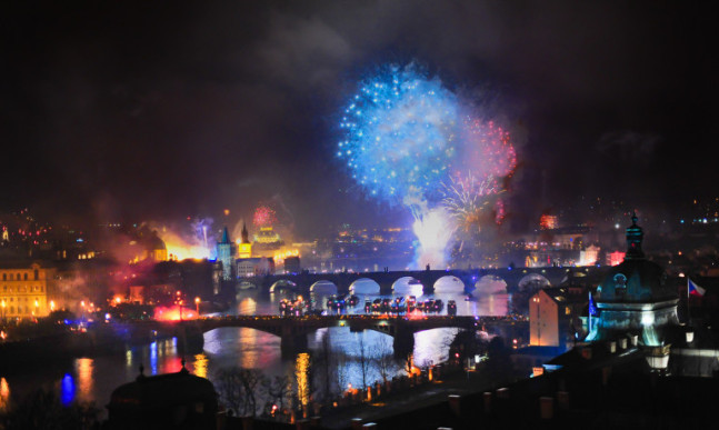 New Year Pub Crawl 2025 / 2026 + ADMISSION TO KARLOVY LAZNE