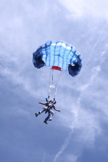 Skydiving in Prague
