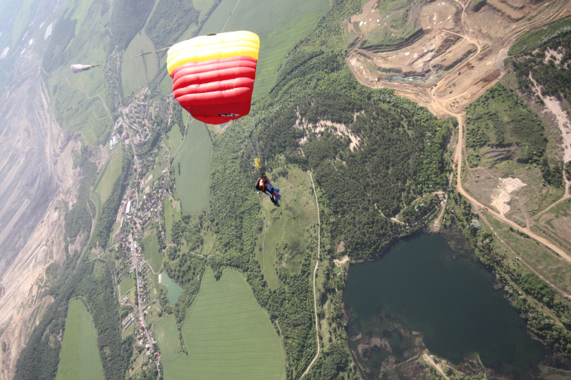 Skydiving in Prague