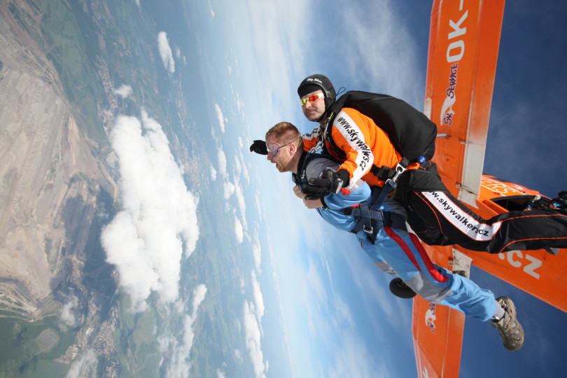 Skydiving in Prague