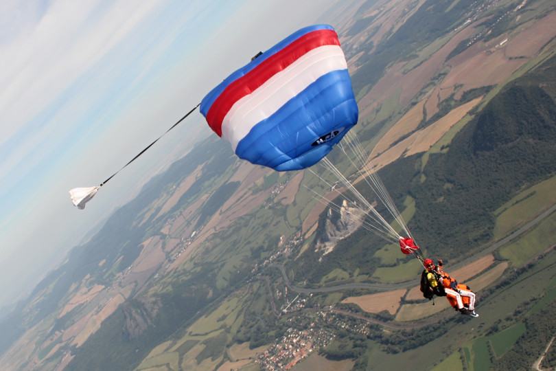 Skydiving in Prague